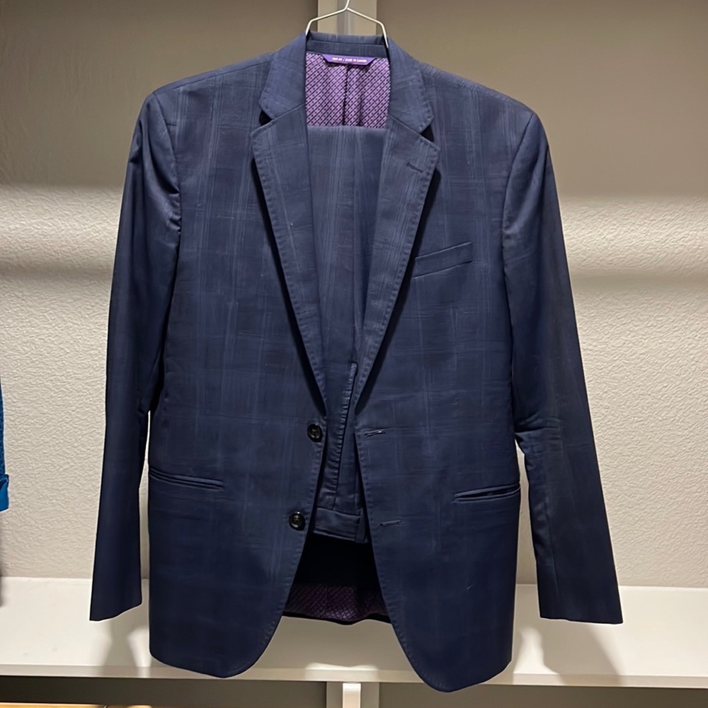 Ted Baker 42R suit | beautiful detail